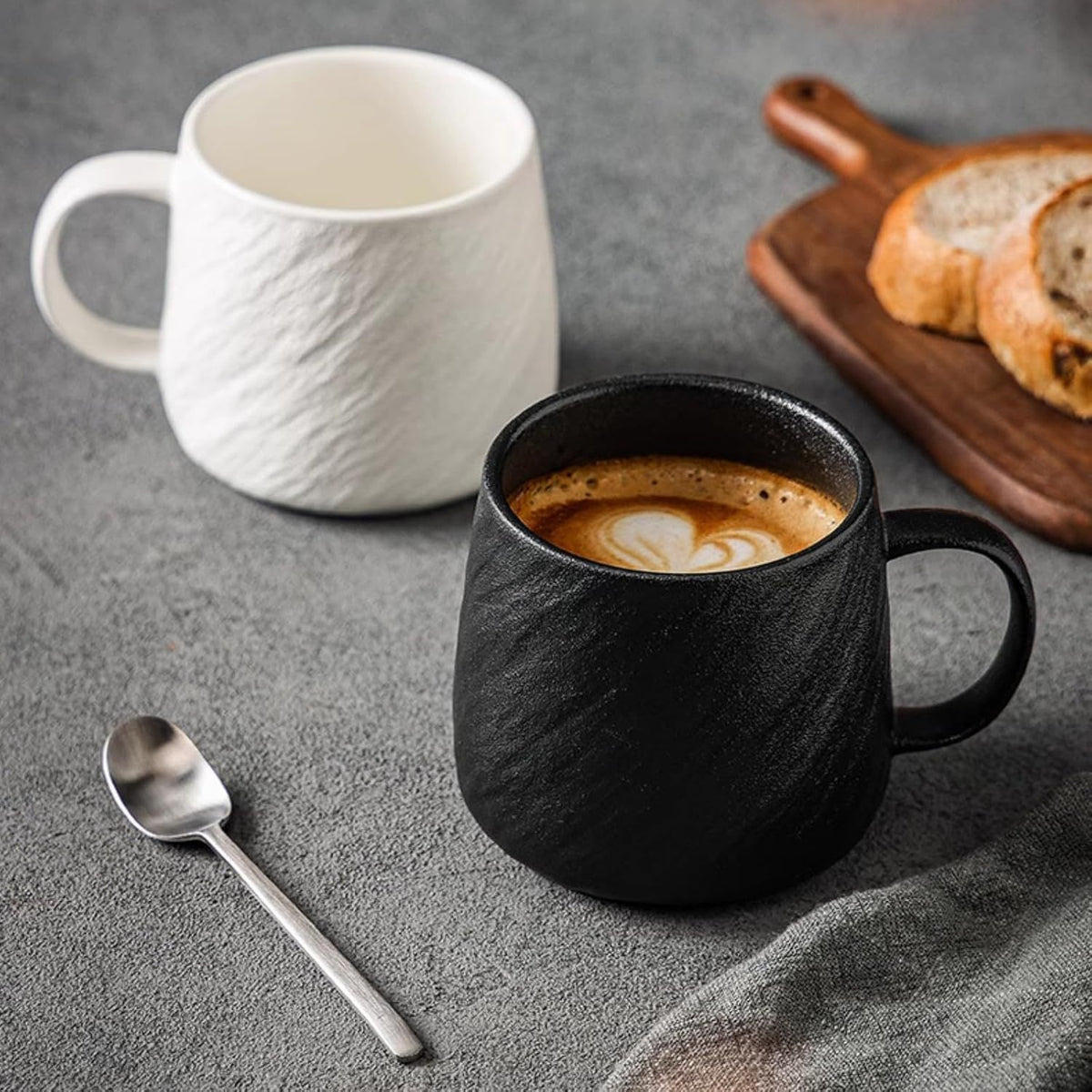 17 Oz Minimalist Ceramic Coffee Mug Tea Mug with Rock Texture Surface, Large Capacity Drinking Cup for Office Home (black,17