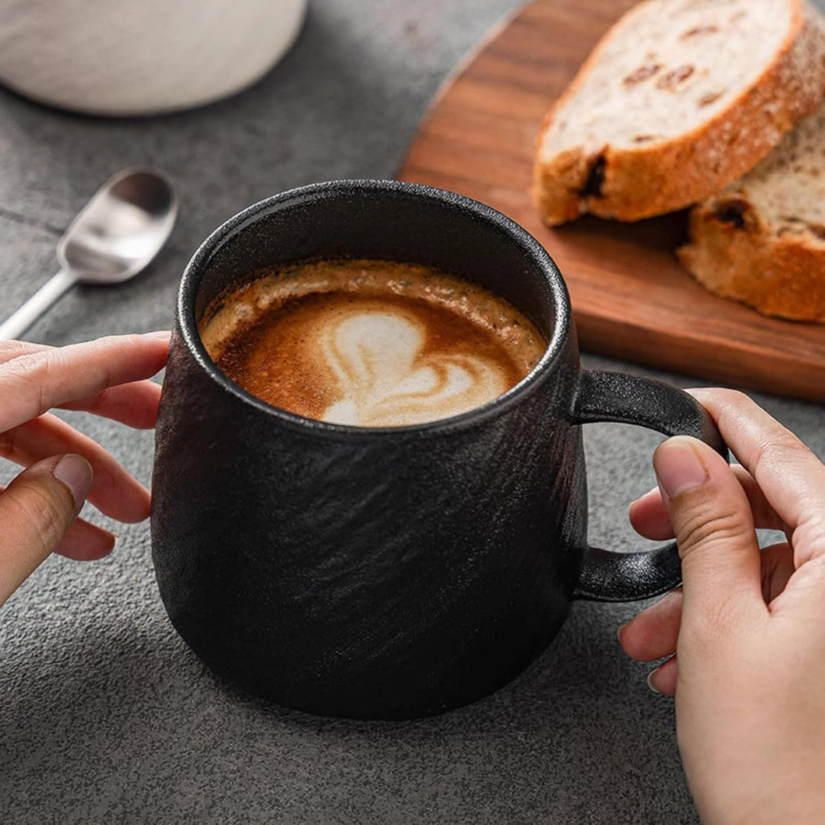 17 Oz Minimalist Ceramic Coffee Mug Tea Mug with Rock Texture Surface, Large Capacity Drinking Cup for Office Home (black,17