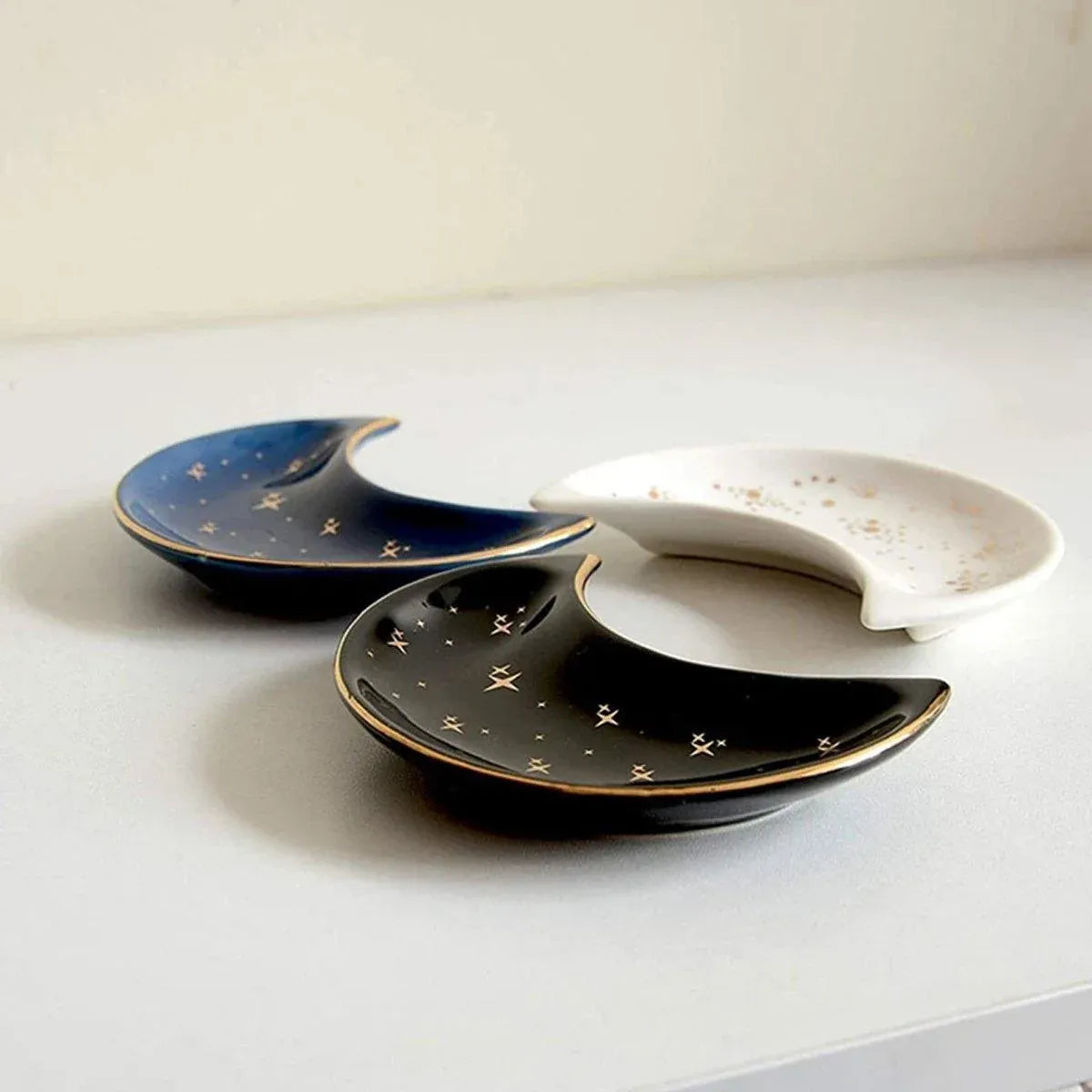 Moon Shaped Decorative Plate Fruit Tray Jewelry Storage Rack Dip Saucer for Home – view 7